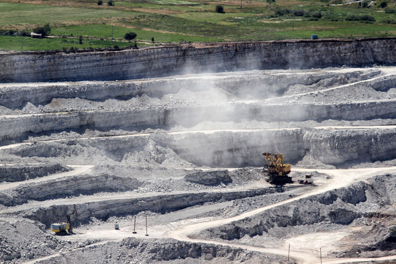 Apakah peranan pemampat udara dalam proses perlombongan?